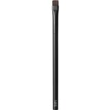 Nars Push Eyeliner Brush ravni kist za sjenila za oči #26 1 kom | shoptok.hr