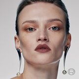 L´Oréal Paris x Mugler ruž za usne - polumatni s hidratantnim učinkom nijansa 02 Nude 1.8 g | shoptok.hr