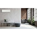 Gree AMBER NORDIC 3,5 kW (GWH12YD-S6DBA1A) – 4,2kW ogrevanja (ogrevano dno zunanje enote) z montažo - | Shoptok.si