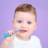 Foreo ISSA™ 4 Baby električna zobna ščetka za otroke od rojstva do 3 let Bubble Blue 1 kos | Shoptok.si