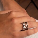 Široki prsten s ažuriranim mrežastim uzorkom, srebrne boje | shoptok.hr