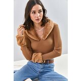 Bianco Lucci Women's Knitwear Sweater With Shearling Fur Sleeves And Collar. Cene