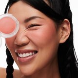 MAC Cosmetics Glow Play Blush Rdečilo za posvetlitev odtenek Cheer Up 7,3 g | Shoptok.si