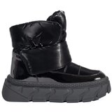 SEASTAR Black insulated women's snow boots with a thick sole | Shoptok.si
