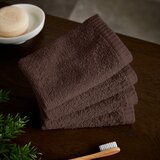 Catherine Lansfield Rjave hitro sušeče bombažne brisače v kompletu 4 ks 30x30 cm Quick Dry – | Shoptok.si