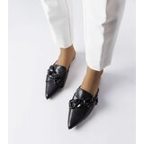 D/CEO White slides Ypsy | Shoptok.si