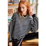 Olalook Women's Black and White Striped Soft Textured Loose Sweatshirt Cene