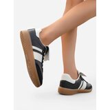 Resti Women's sports sneakers Ensire | Shoptok.si