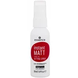 Essence Instant Matt Make-Up Setting Spray lahek fiksator za ličila z mat učinkom 50 ml