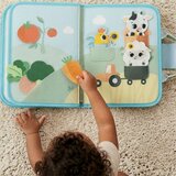 Tiny Love edukativna knjiga Grow &amp;amp; Play Busy Book - Farmers Funday Slike