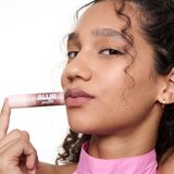 Essence Blur Soufflé tonirani balzam za ustnice z mat učinkom odtenek 06 Nude Cocoa 3 g | Shoptok.si