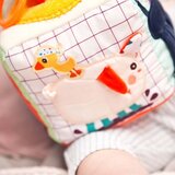 Lilliputiens – tekstilna kocka z aktivnostmi in presenečenjem – Kmetija | Shoptok.si