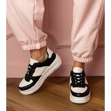 D/CEO marka niezdefiniowana Black sports sneakers on Luneta platform | Eponuda.ba