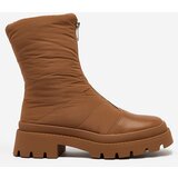 Resti Women's Tainve Beige Flat Heel Boots | Shoptok.si