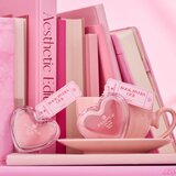 Essence BOOK LOVERS CLUB kremasto rdečilo odtenek 01 Chapter: Pink Poetry 2.8 g | Shoptok.si