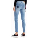 Desigual Kavbojke bež / moder denim / rdeča / črna | Shoptok.si