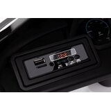  Licenciran avto na akumulator Audi E-Tron GT 4 x 4 - bel | Shoptok.si