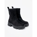 Shelvt Black ankle boots with a minimalist cut | shoptok.hr