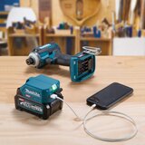 Makita dupli usb adapter za punjenje do dva mobilna telefona; 40V xgt max (ADP001G) | ePonuda.com