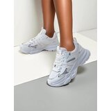 Resti Women's sporty sneakers on a thicker sole Aimo | shoptok.hr