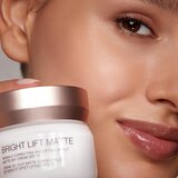 KIKO Milano Bright Lift Matte učvršćujuća dnevna krema s lifting učinkom SPF 15 50 ml | shoptok.hr