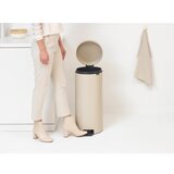Brabantia Kanta za smeće s pedalom Newicon 30 L s plastičnim unutarnjim dijelom - Soft Beige | shoptok.hr