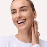 Catrice Invisible Cover Cushion Foundation matirajoči tekoči puder v gobici SPF 30 odtenek 033W 10 g | Shoptok.si