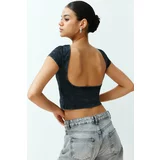 Trendyol Black Antique/Pale Effect Fitted Crop Cotton Flexible Knitted Blouse