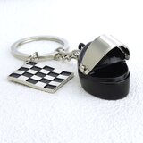 INF Obesek za ključe s čelado s karo zastavo Silver, (21741371) | Shoptok.si
