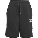 Adidas Kratke hlače & Bermuda CHANTALE Črna
