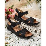 Resti Women's Obbiave low-heeled sandals | shoptok.hr