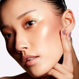 MAC Cosmetics Extra Dimension Skinfinish osvetljevalec odtenek Glow With It 9 g | Shoptok.si