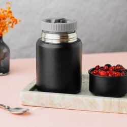 Na vrhu posuda za hranu 500ml Cene