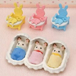Epoch sylvanian triplets care set Cene