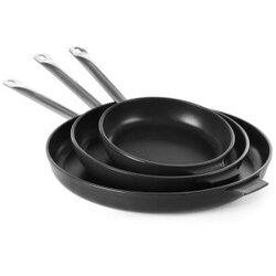 Titanium Professional tava Ø32cm Cene