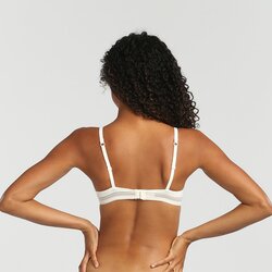 DIM INVISIFREE PADDED BRA - Women's smooth padded bra - cream Cene