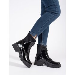 GOODIN Lacquered black women's ankle boots with a zipper Cene