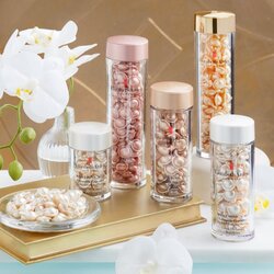 Elizabeth Arden ceramide Vitamin C Capsules Radiance Renewal Serum osvjetljavajući i pomlađujući serum u kapsulama 30 kom Cene