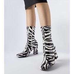 Gemre Zebra imitation block heel boots Upland Cene