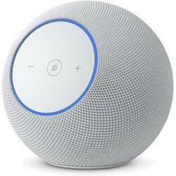 Amazon Echo Studio Cene