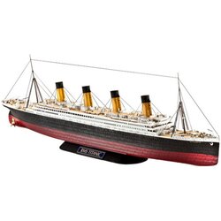 Revell model ladje 1:700 05210 R.M.S. Titanic Cene