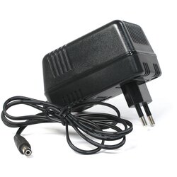  Power adapter maxkin PA-701 Cene