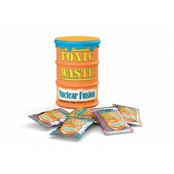 Toxic waste tvrda kisela bombona, narandžasta, 42g Cene