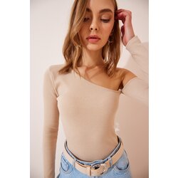  Blouse - Beige - Fitted Cene