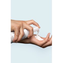 Aveda Phomollient™ styling foam - 200 ml Cene