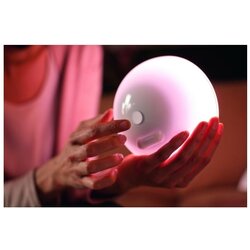 Philips bela pametna stona lampa col hue go Cene