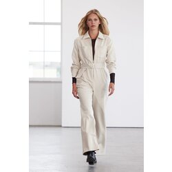 Trendyol Limited Edition Stone Belted Pocket Detailed Suede Jumpsuit Cene