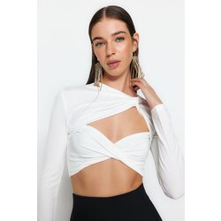 Trendyol Ecru Crop Lined Window/Cut Out Detail Blouse Cijene