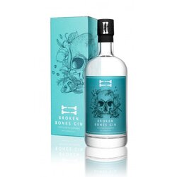 Broken Bones Navy Strength Gin Cene