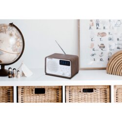 Blaupunkt Portable radio with Bluetooth and USB PP7BT, colour: brown wood /white Cene
